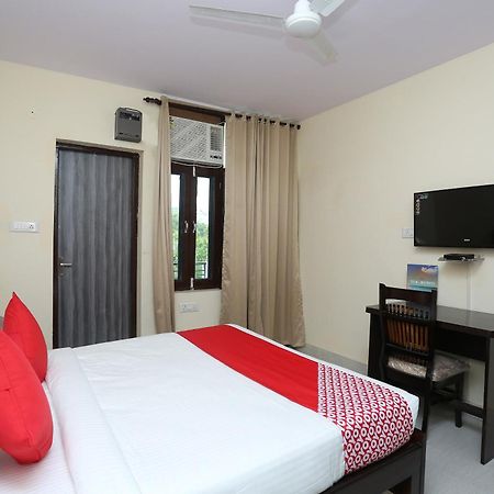 Hotel O Awesome Villa Near Appu Ghar Γκουργκάον Εξωτερικό φωτογραφία